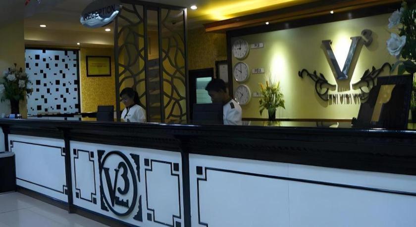 V3 Hotel Surabaya Exterior photo